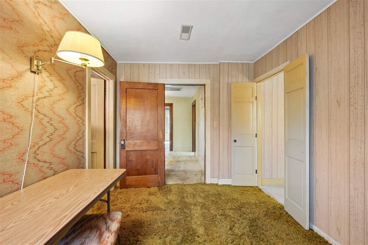 1602 7th Avenue Belle Plaine IA 52208