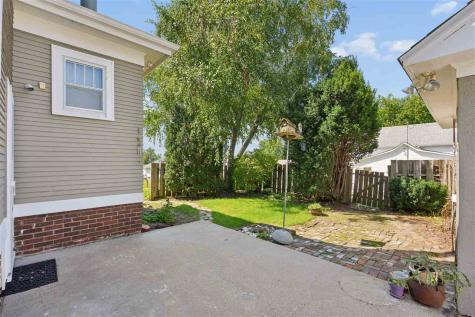 1602 7th Avenue Belle Plaine IA 52208