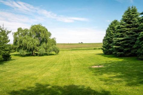 3559 40th Street Grinnell IA 50112