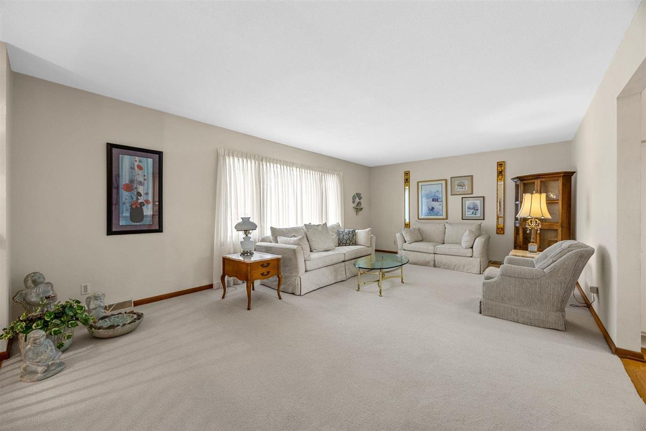1355 Mcgowan Boulevard Marion IA 52302