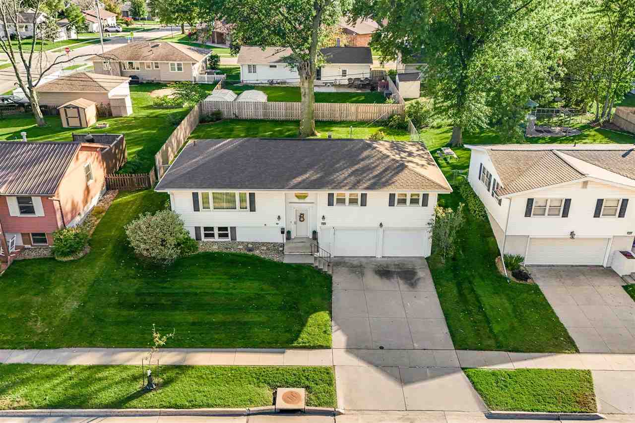 1355 Mcgowan Boulevard Marion IA 52302