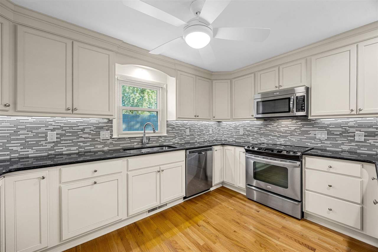 1355 Mcgowan Boulevard Marion IA 52302