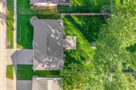 1355 Mcgowan Boulevard Marion IA 52302