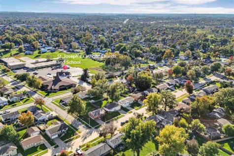 1355 Mcgowan Boulevard Marion IA 52302