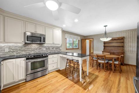 1355 Mcgowan Boulevard Marion IA 52302