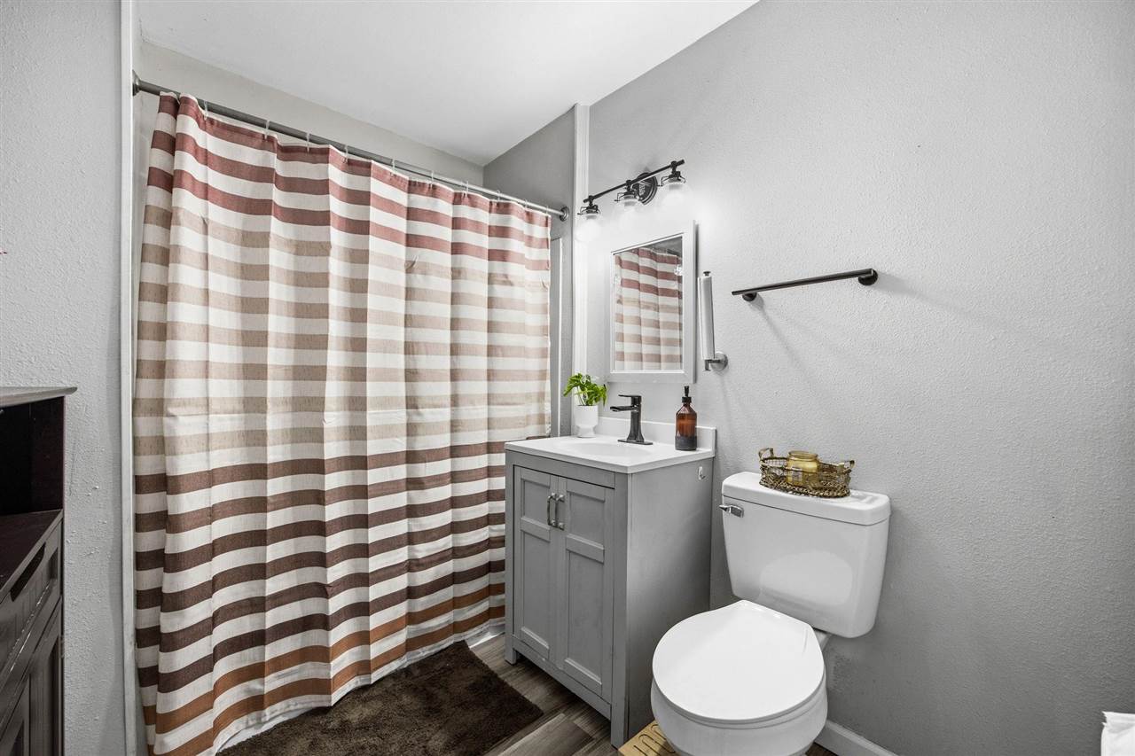 258 12th Street NW Cedar Rapids IA 52405