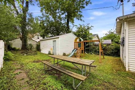 258 12th Street NW Cedar Rapids IA 52405