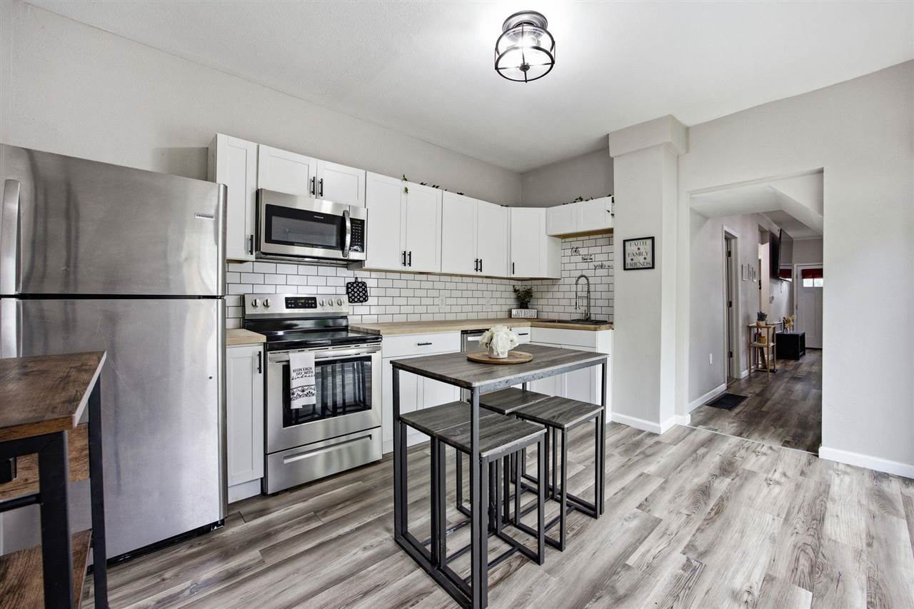 258 12th Street NW Cedar Rapids IA 52405