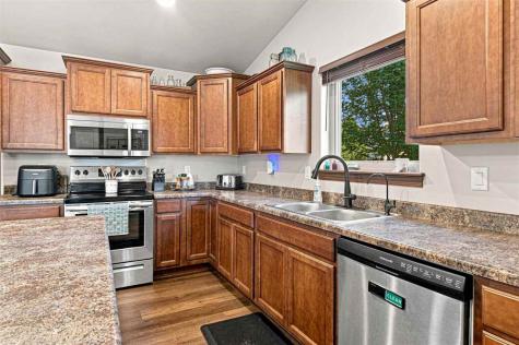 1131 Twin Leaf Avenue Tiffin IA 52340
