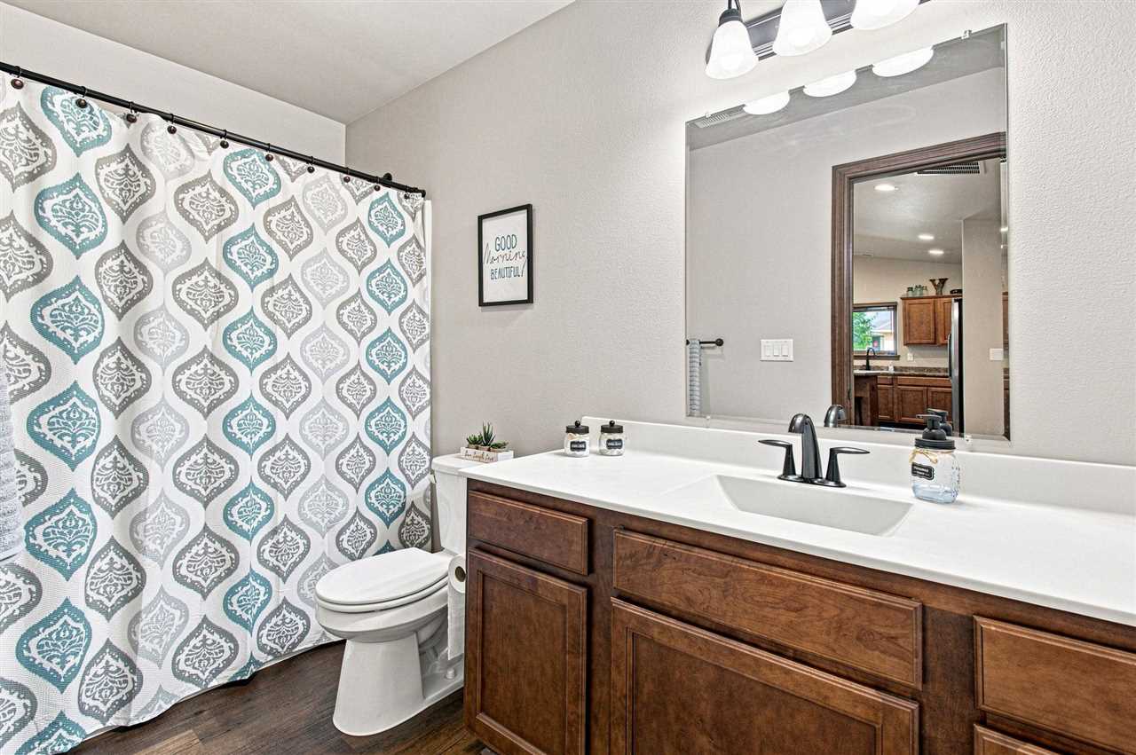1131 Twin Leaf Avenue Tiffin IA 52340