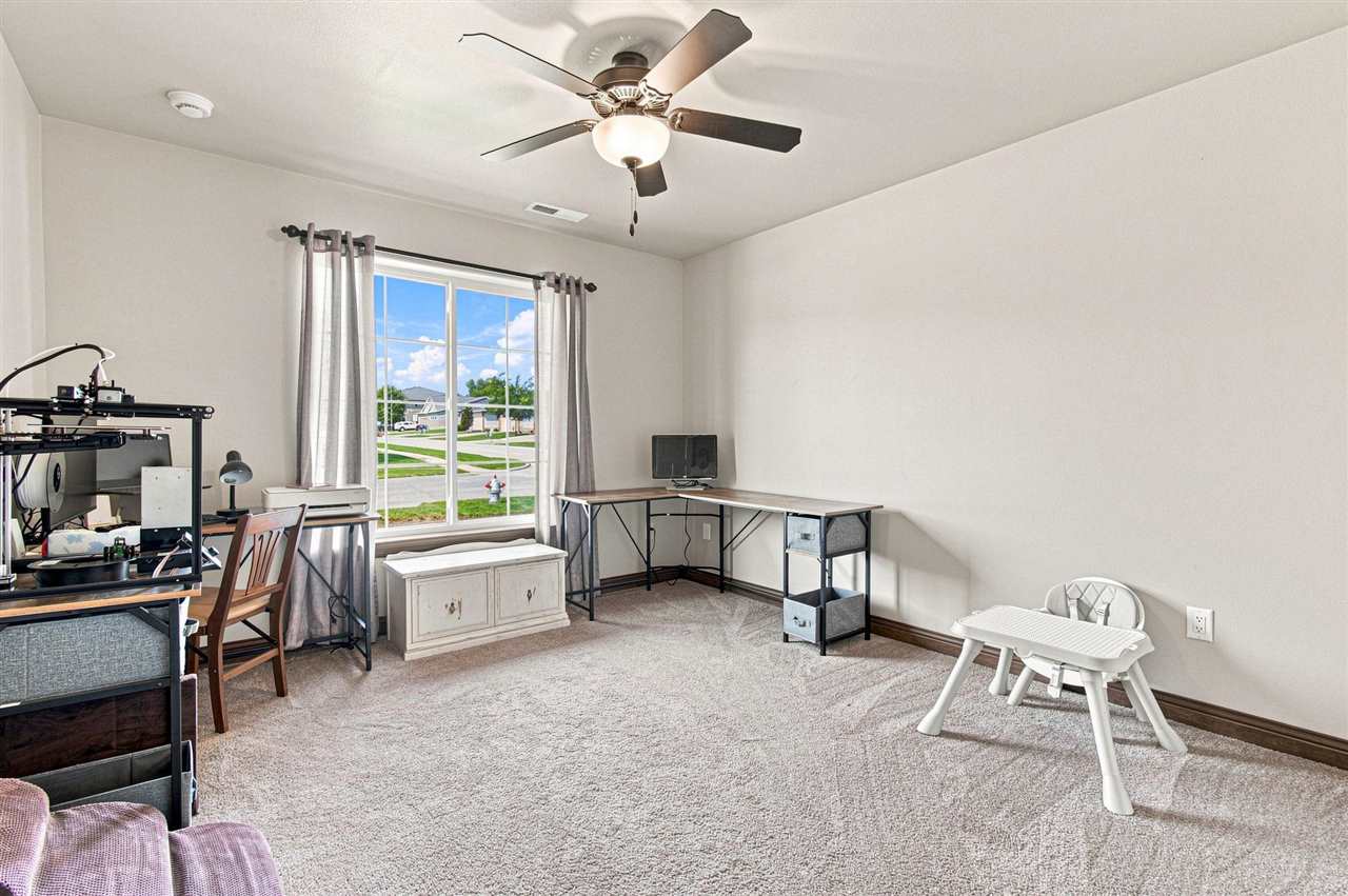 1131 Twin Leaf Avenue Tiffin IA 52340