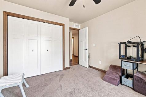 1131 Twin Leaf Avenue Tiffin IA 52340