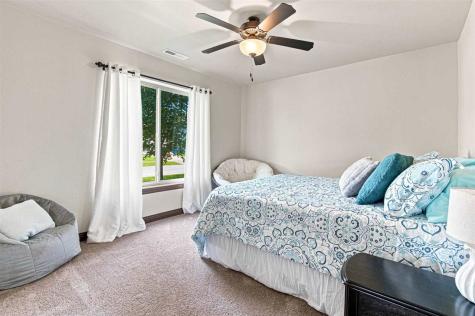 1131 Twin Leaf Avenue Tiffin IA 52340