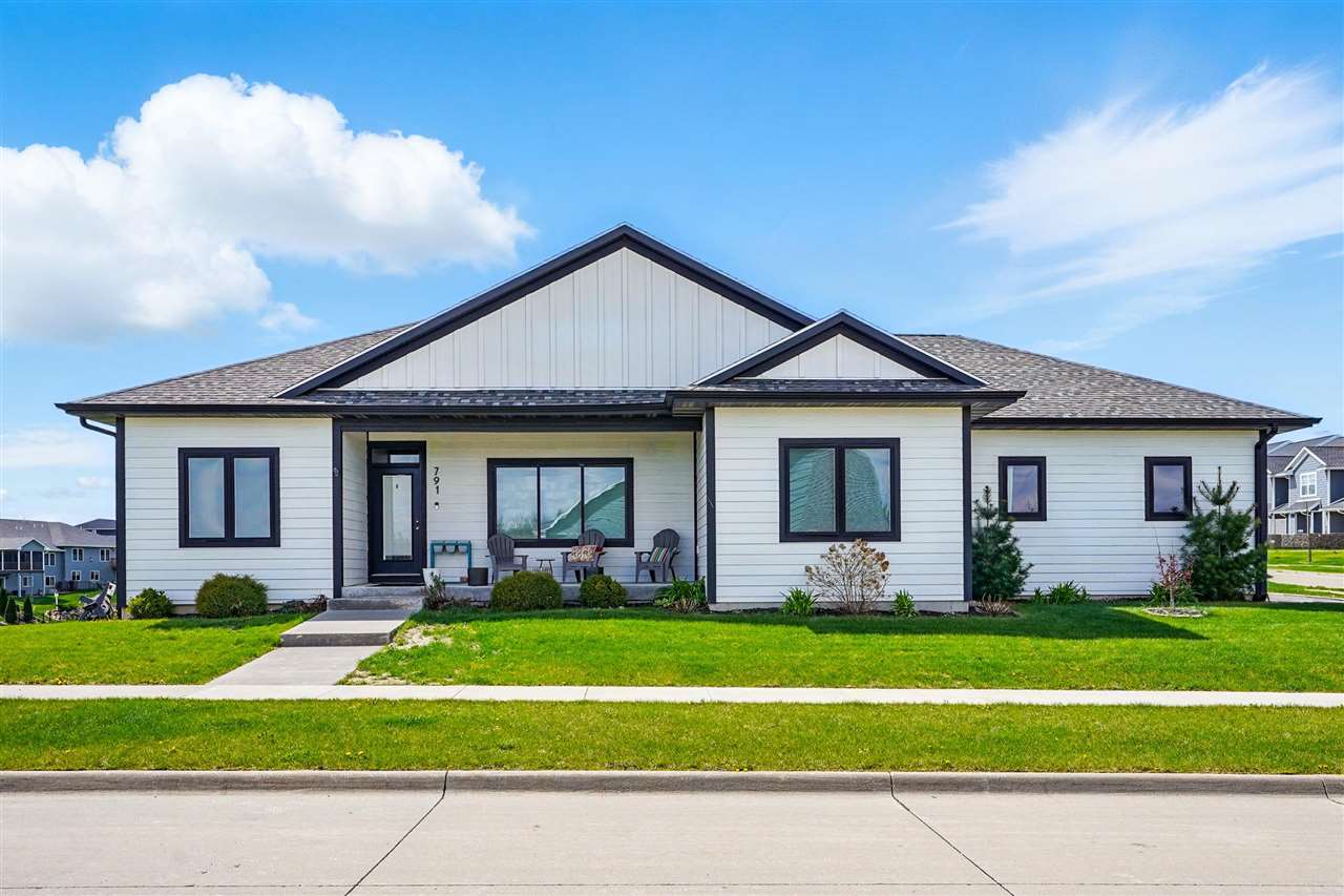 791 Silver Charm Lane Iowa City IA 52245