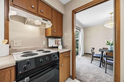 125 Potomac Drive Iowa City IA 52245