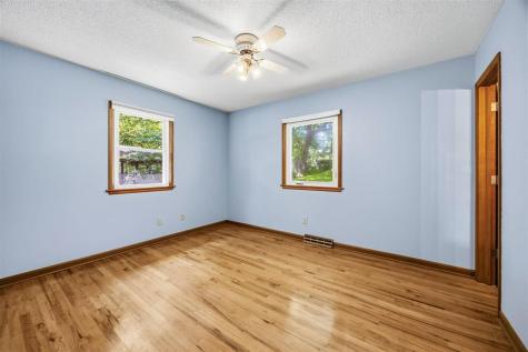 125 Potomac Drive Iowa City IA 52245
