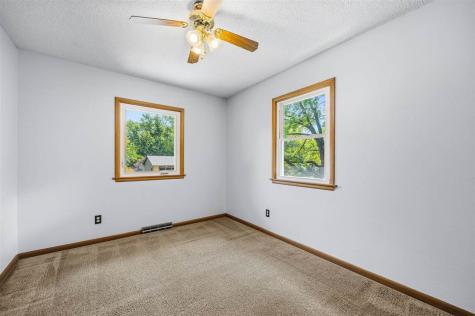 125 Potomac Drive Iowa City IA 52245