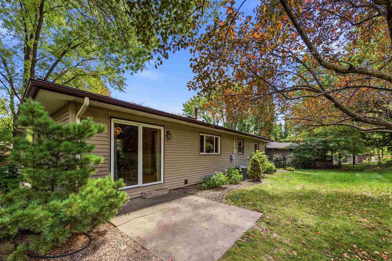 125 Potomac Drive Iowa City IA 52245
