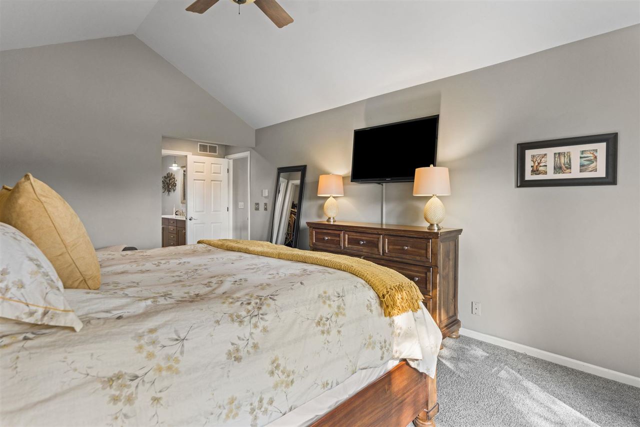 4322 Pioneer Trail Cedar Rapids IA 52403