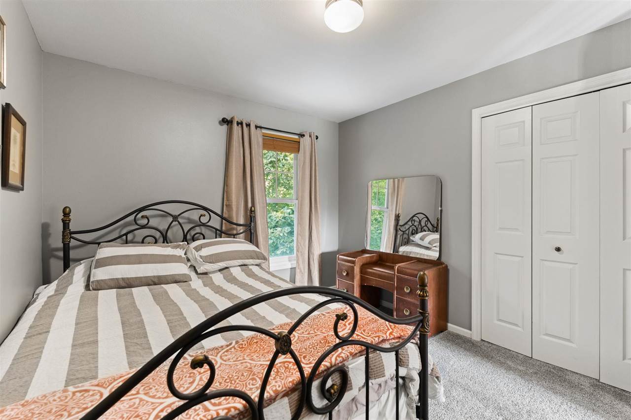 4322 Pioneer Trail Cedar Rapids IA 52403