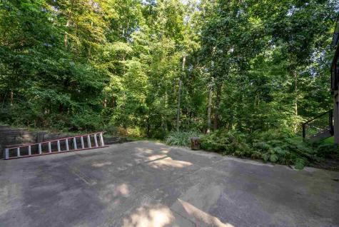 4322 Pioneer Trail Cedar Rapids IA 52403