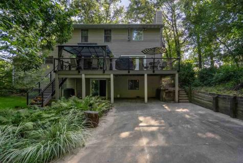 4322 Pioneer Trail Cedar Rapids IA 52403