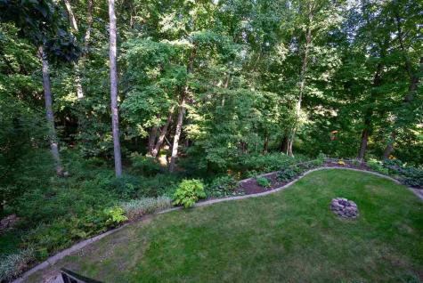4322 Pioneer Trail Cedar Rapids IA 52403