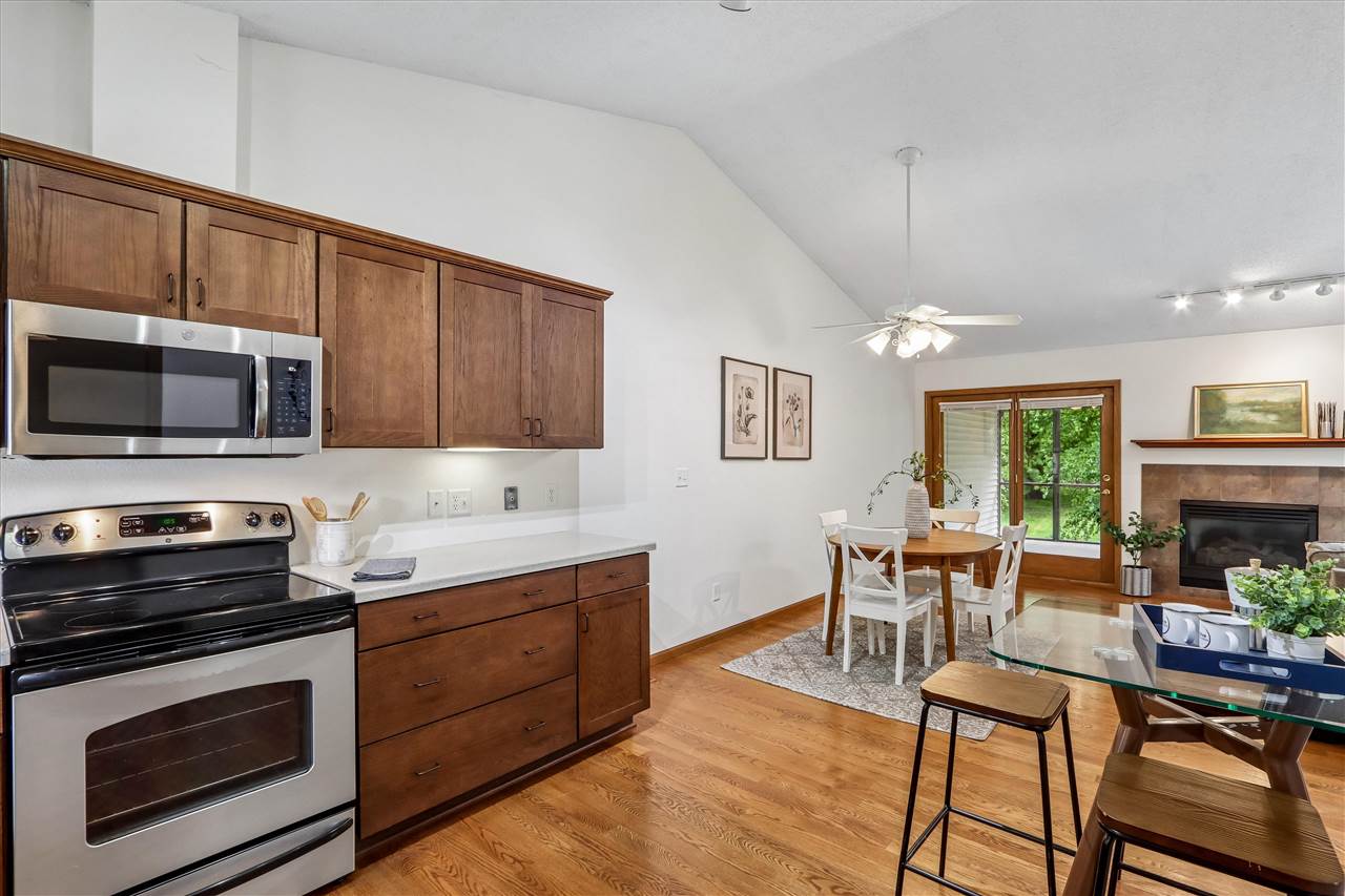 1934 Jeffrey Street Iowa City IA 52246