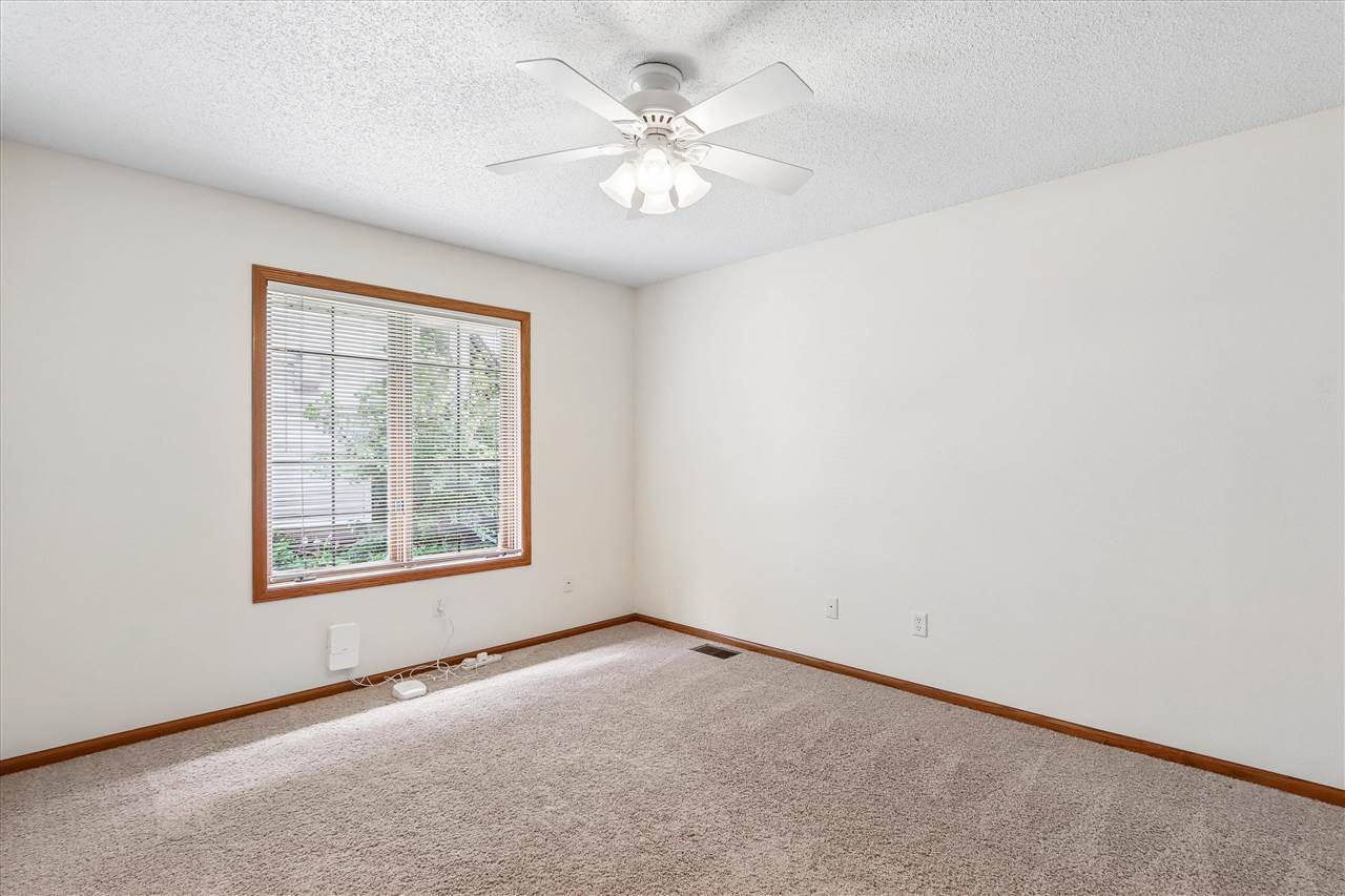 1934 Jeffrey Street Iowa City IA 52246