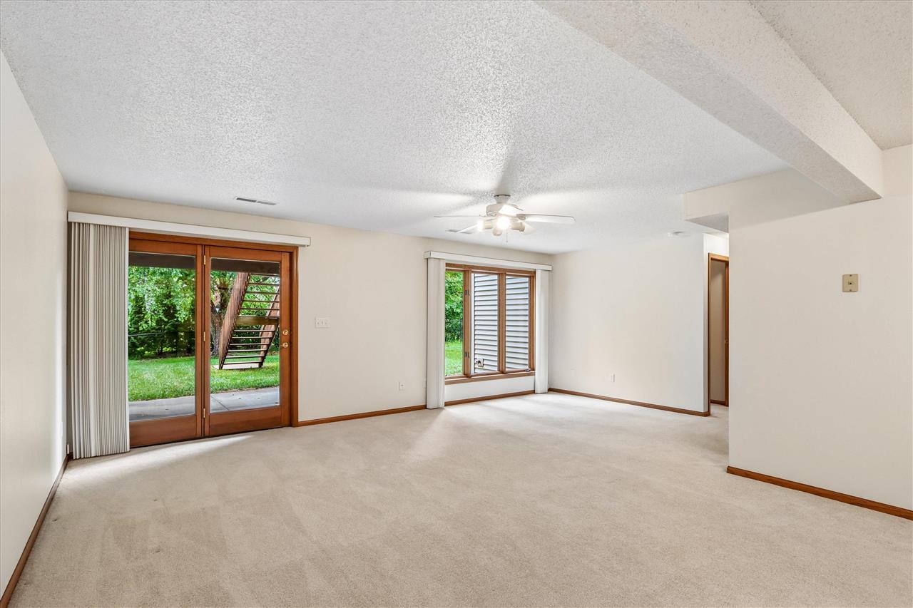 1934 Jeffrey Street Iowa City IA 52246