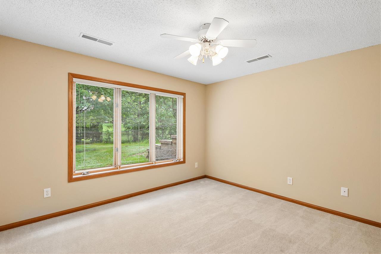 1934 Jeffrey Street Iowa City IA 52246