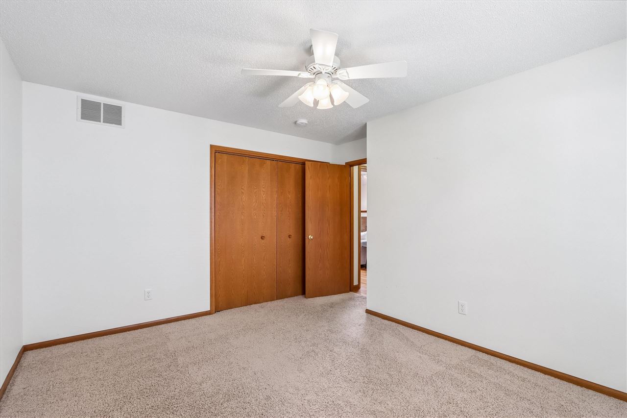 1934 Jeffrey Street Iowa City IA 52246