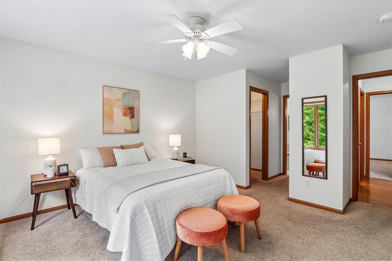 1934 Jeffrey Street Iowa City IA 52246