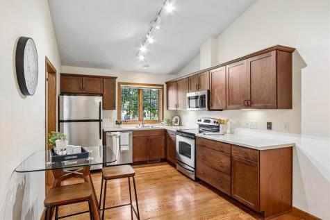 1934 Jeffrey Street Iowa City IA 52246
