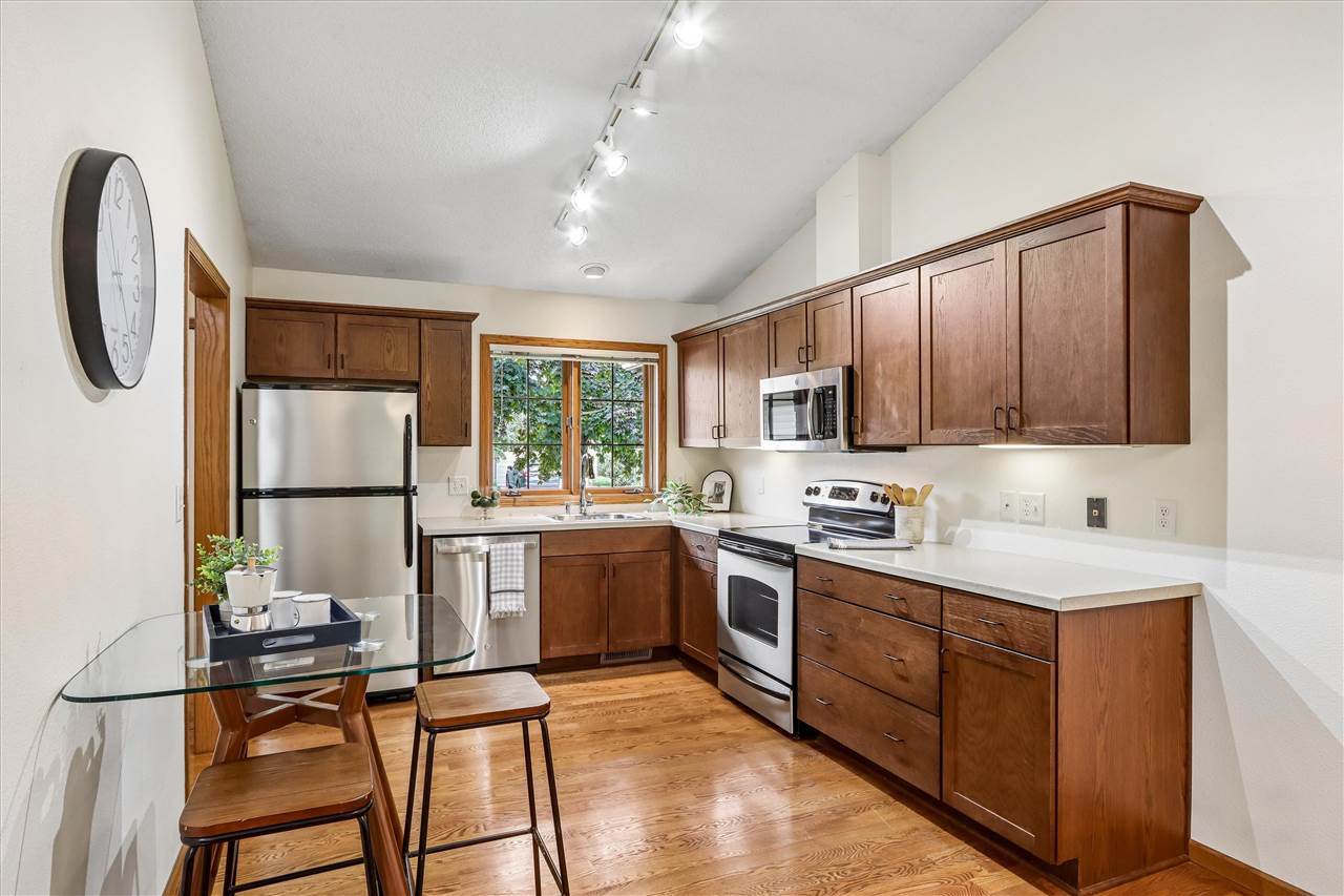 1934 Jeffrey Street Iowa City IA 52246