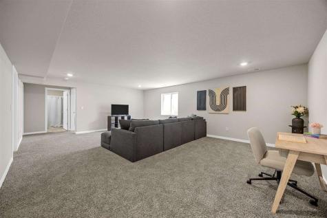 3319 Craven Drive Coralville IA 52241