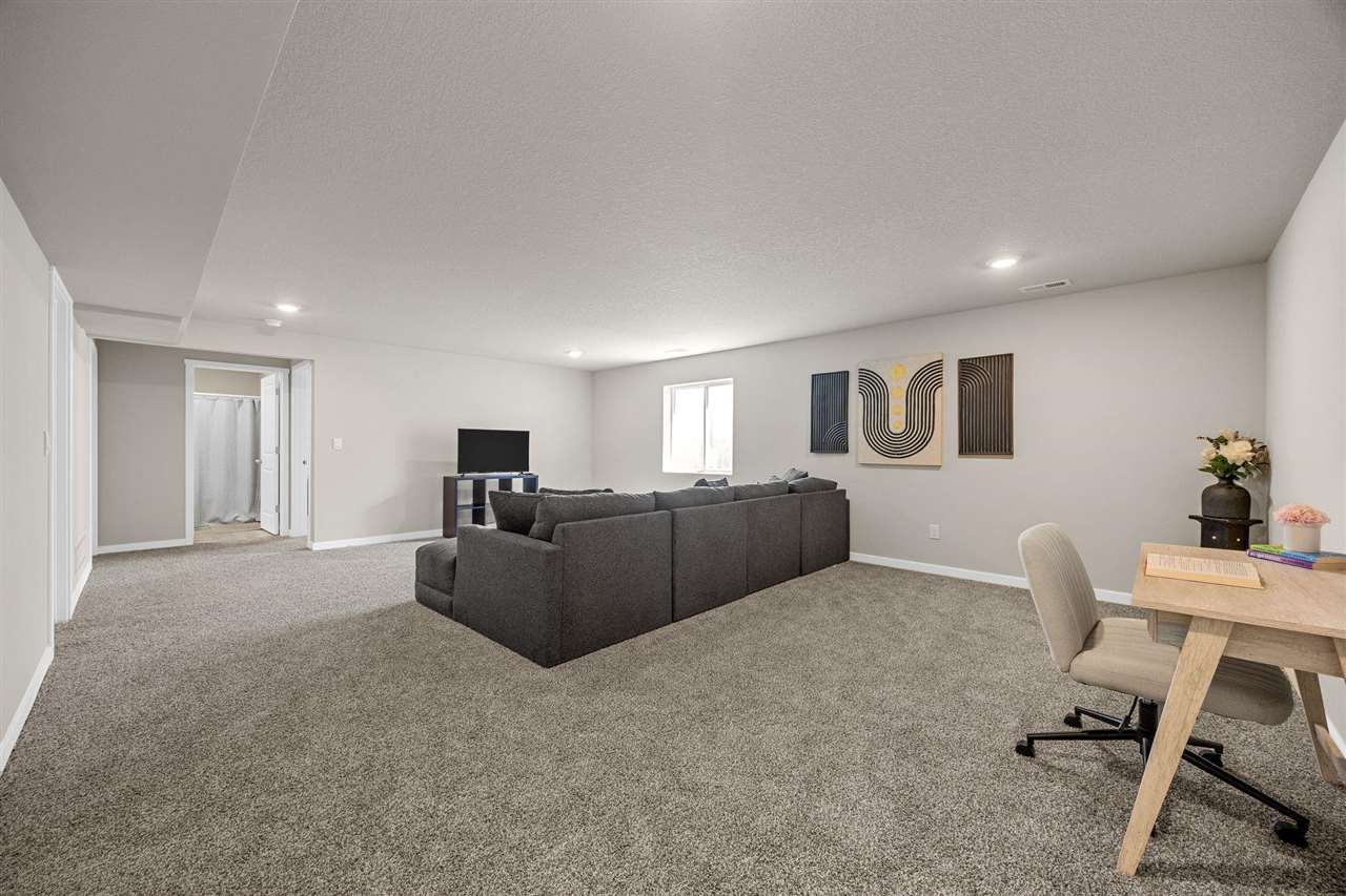 3319 Craven Drive Coralville IA 52241