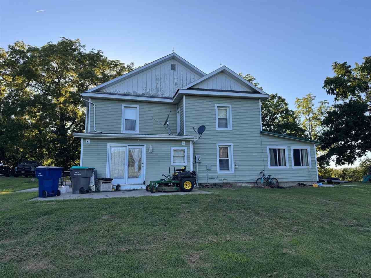 1444 121st Street West Liberty IA 52776
