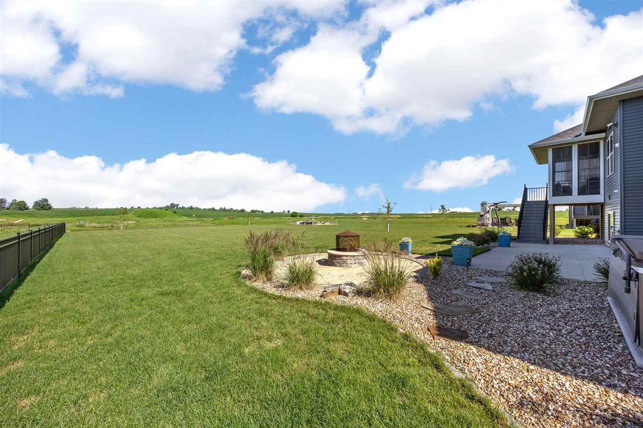 1601 Heartland Street Fairfax IA 52228
