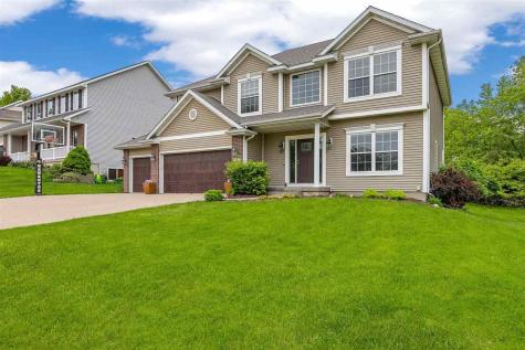 2812 Broken Woods Drive Coralville IA 52241