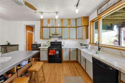 1828 NE Shady Lne North Liberty IA 52317