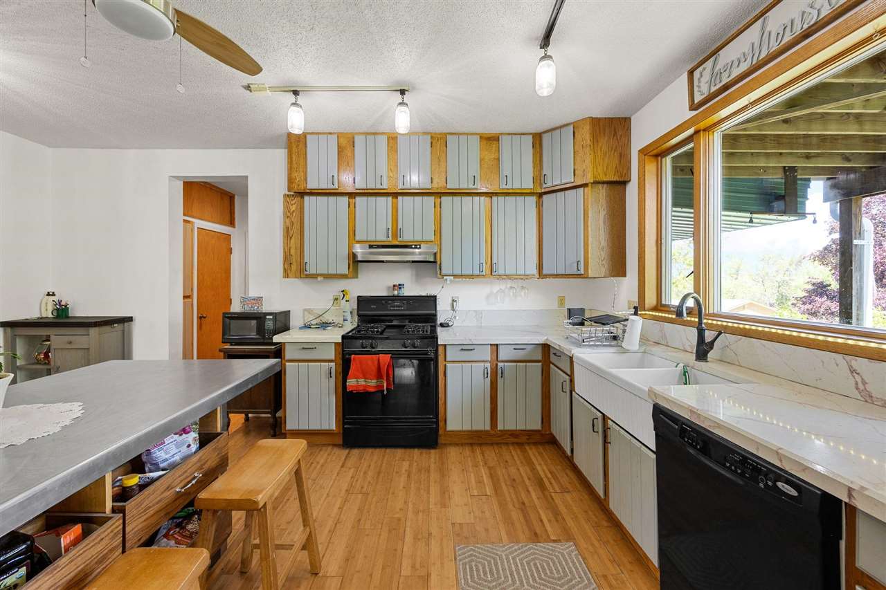 1828 NE Shady Lne North Liberty IA 52317
