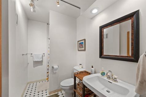 1828 NE Shady Lne North Liberty IA 52317