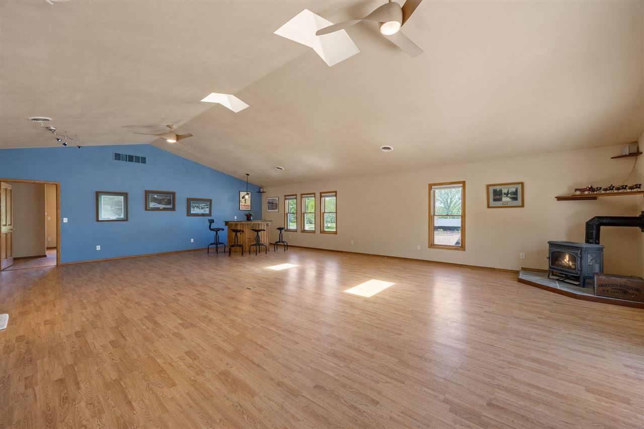 1828 NE Shady Lne North Liberty IA 52317