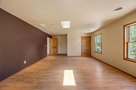 1828 NE Shady Lne North Liberty IA 52317