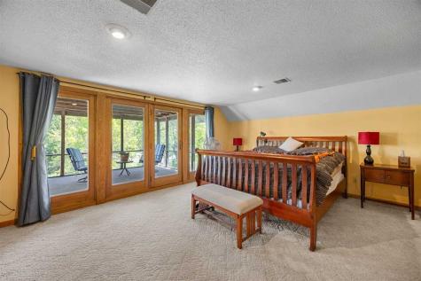 1828 NE Shady Lne North Liberty IA 52317