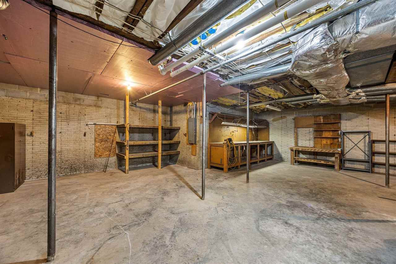 1828 NE Shady Lne North Liberty IA 52317