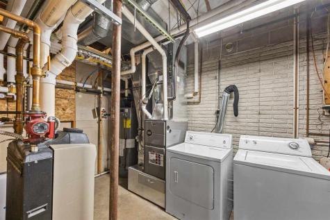 1828 NE Shady Lne North Liberty IA 52317