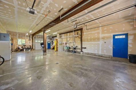 1828 NE Shady Lne North Liberty IA 52317