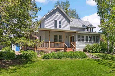 1828 NE Shady Lne North Liberty IA 52317